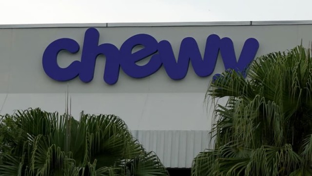 Chewy's stock soars as profit beats again, $500 million buyback plan announced