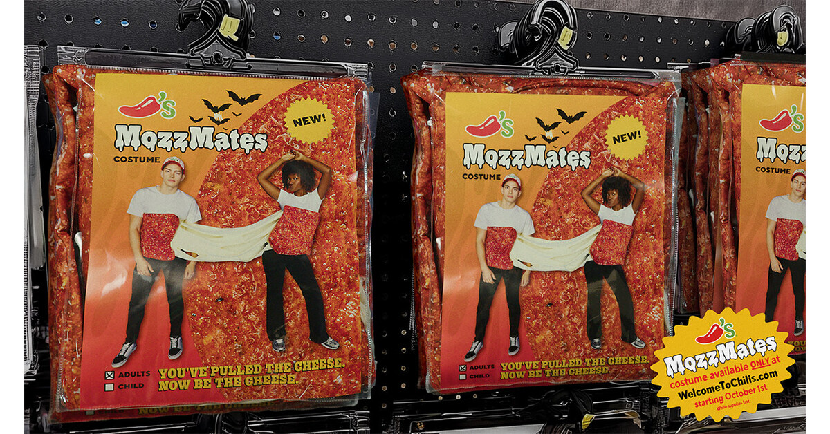 https://images.financialmodelingprep.com/news/chilis-viral-mozzmates-costume-returns-for-halloween-with-a-20250923.jpg