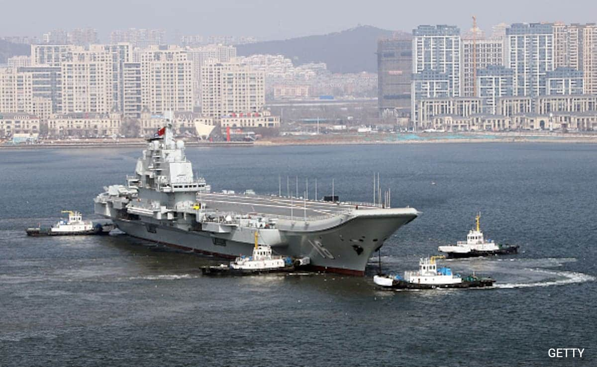 Foto von China Operates All 3 Aircraft Carriers For 1 Time, Spotted Near Taiwan, Japan