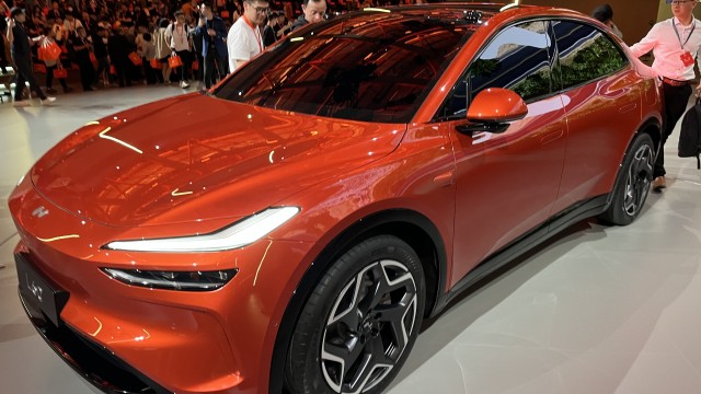 Chinese electric car company Nio to enter Middle East this year amid global expansion by peers