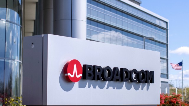 Chipmaker Broadcom raises annual revenue forecast