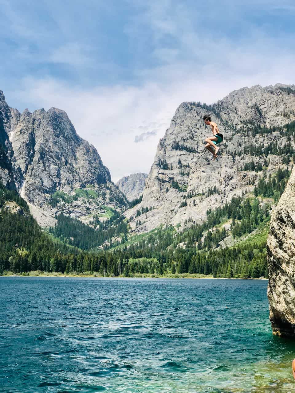 Circle Stock Plunges as CLARITY Act Draft Threatens Stablecoin Rewards