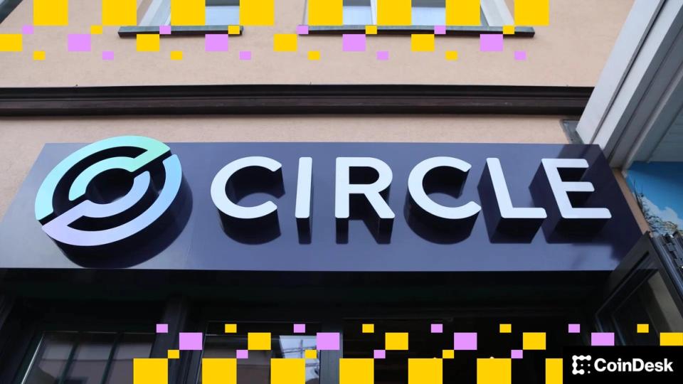 Circle's USDC volumes top Tether's USDT for first time since 2019, prompting sell-side price target hike