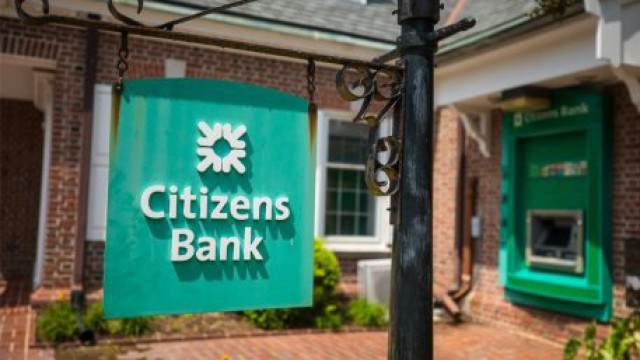 Foto von Citizens Financial Group Officially Acquires Investors Bancorp