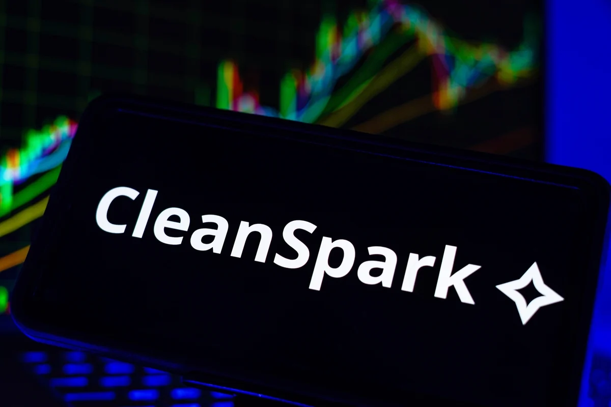 CleanSpark (CLSK) Stock Drops 25% in Q2 Amid Bitcoin Valuation Headwinds