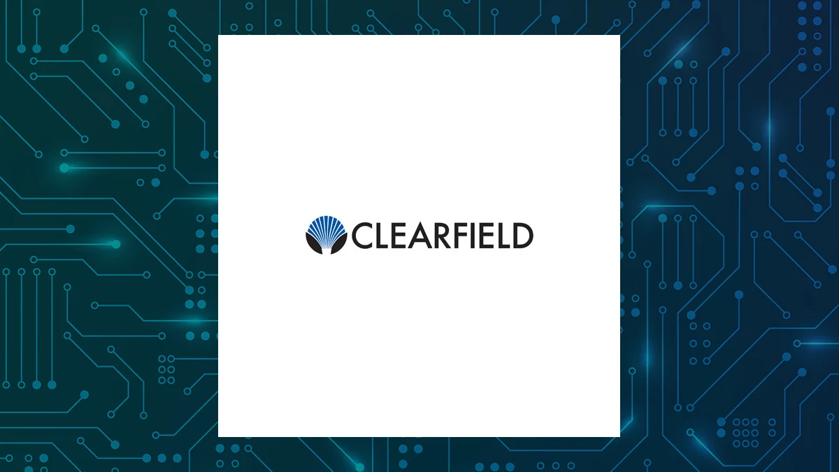 Clearfield (NASDAQ:CLFD) Shares Cross Below Two Hundred Day Moving Average   – What’s Next?
