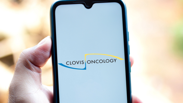 https://images.financialmodelingprep.com/news/clovis-oncology-clvs-stock-pops-after-bankruptcy-warning-20221114.png