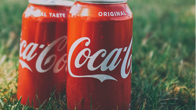 Coca-Cola's Premium Valuation: Strategic Entry or Overvalued Play?