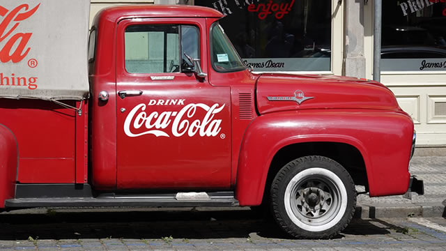 Coca-Cola's Volume vs Price Mix: What's Driving Growth Now?