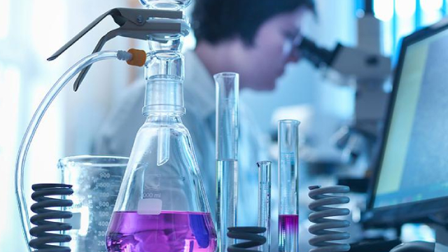 Compared to Estimates, Linde (LIN) Q1 Earnings: A Look at Key Metrics