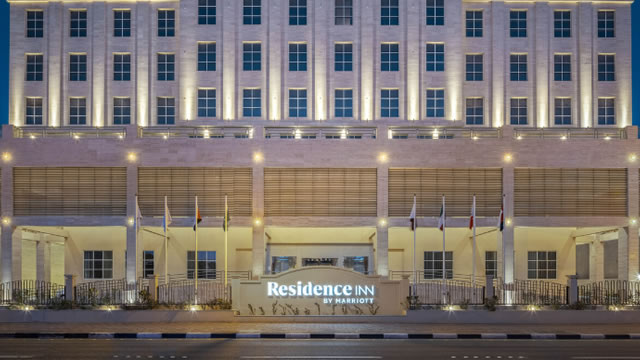 Compared to Estimates, Marriott (MAR) Q2 Earnings: A Look at Key Metrics