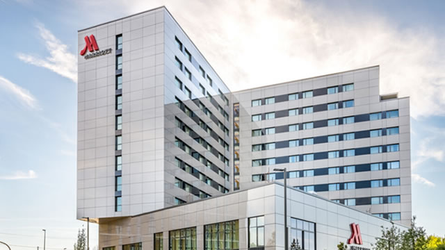 Compared to Estimates, Marriott (MAR) Q4 Earnings: A Look at Key Metrics
