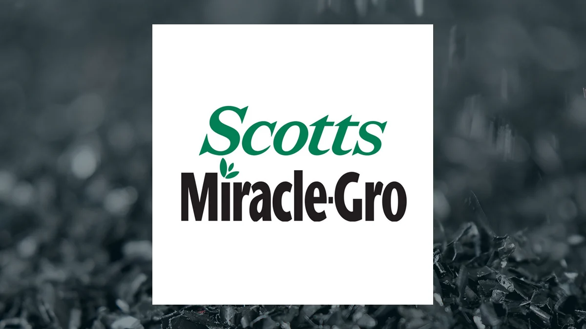 Comparing FUCHS (OTCMKTS:FUPBY) & Scotts Miracle-Gro (NYSE:SMG)