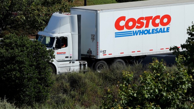 Costco beats quarterly revenue estimates on strong grocery demand