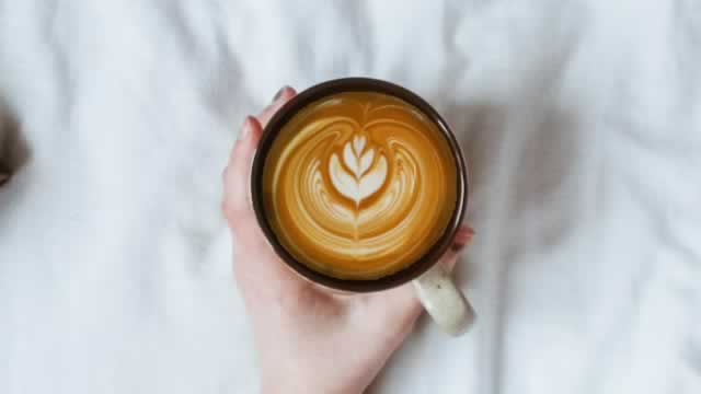 Could Dutch Bros Dethrone Starbucks? Why Investors Are Perking Up
