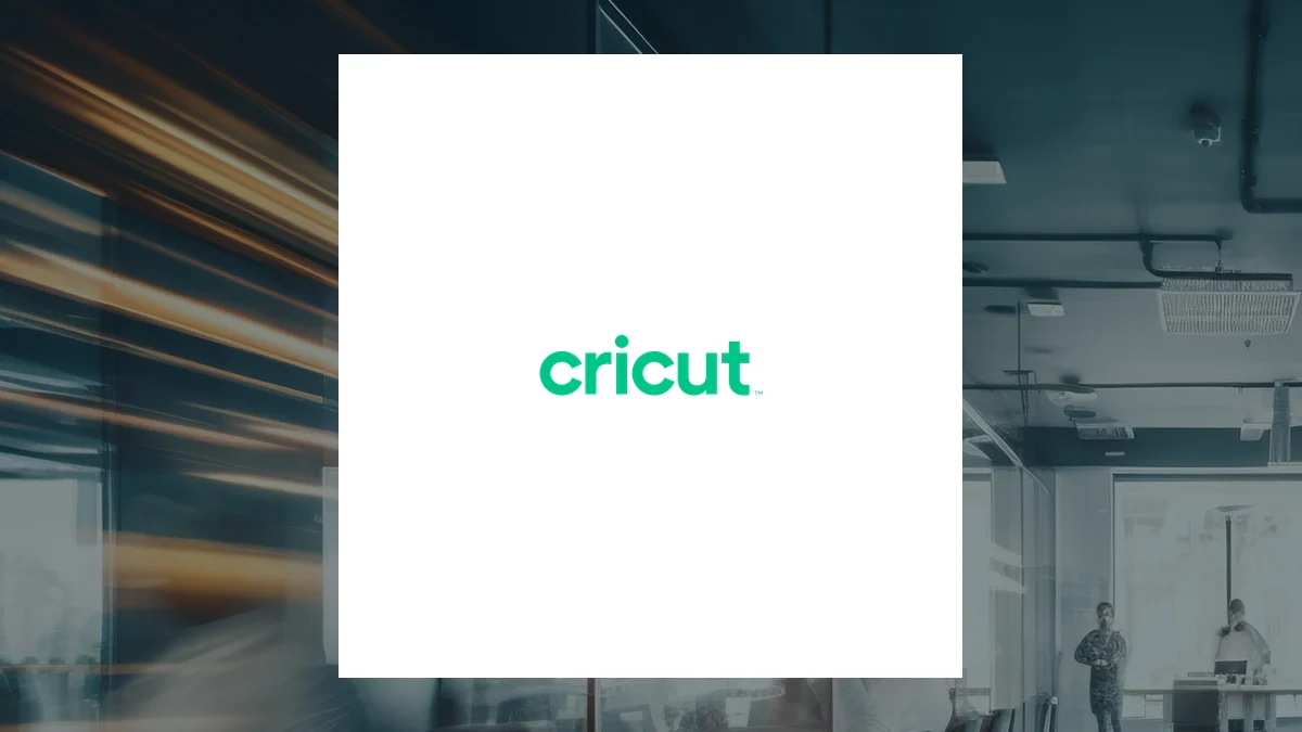 Cricut (NASDAQ:CRCT) Sets New 52-Week High – Should You Buy?