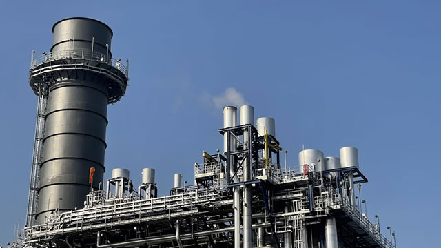 Crude jumps after Iranian strike on Kuwait