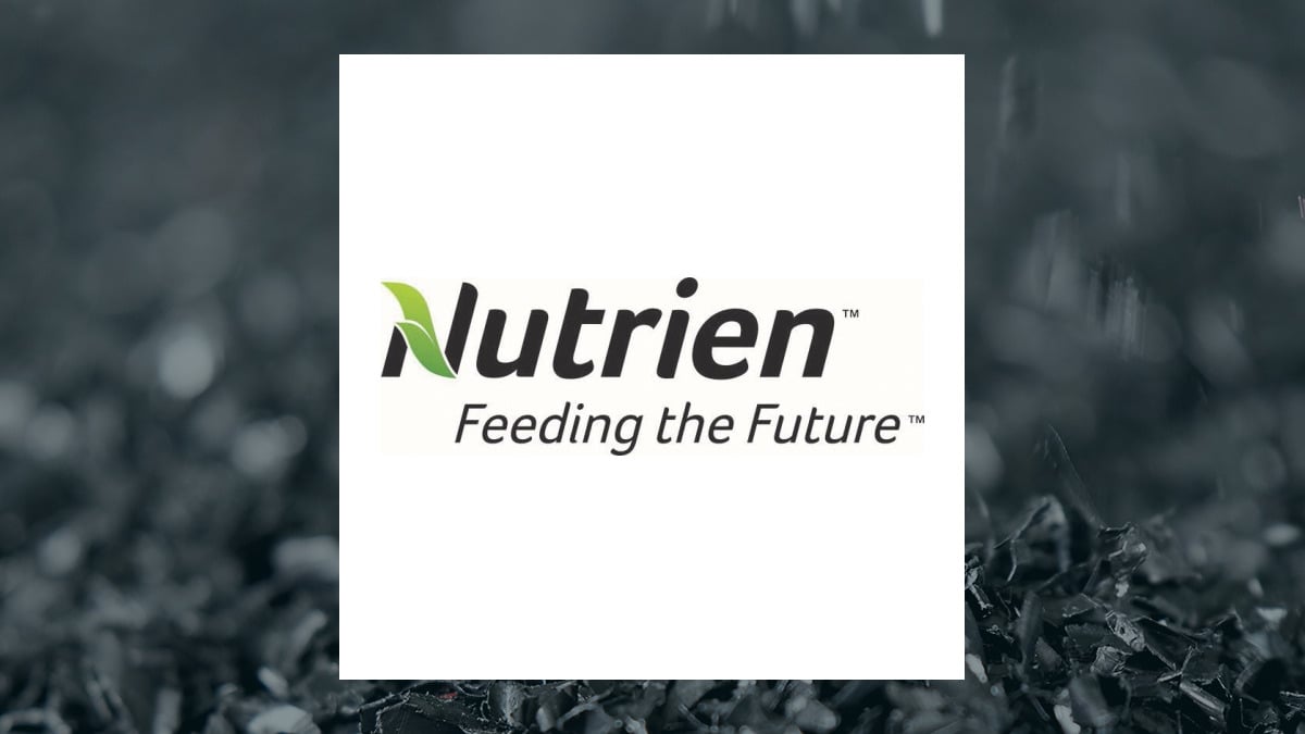 D.A. Davidson & CO. Sells 21,529 Shares of Nutrien Ltd. $NTR
