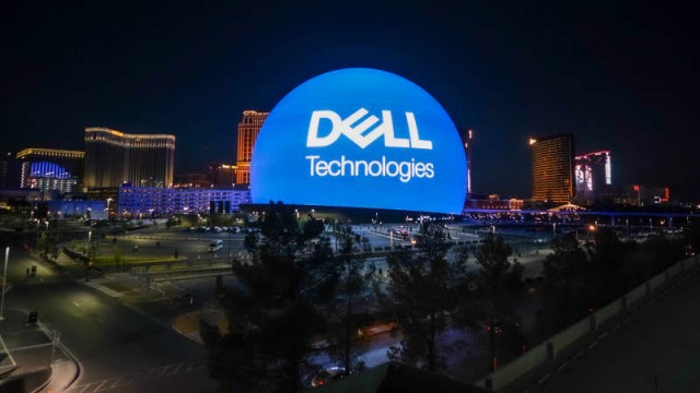 Dell earnings show an explosion in AI server demand, but stock extends pullback