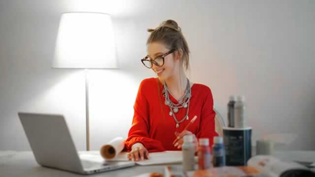 Dell Technologies vs. HPQ: Which PC Stock Has More Growth Potential?