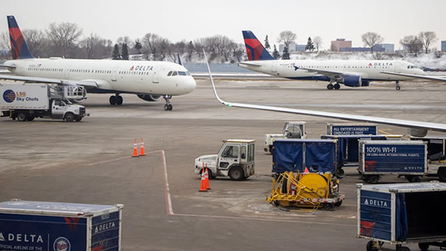 Delta cancels whopping 700 flights on Monday in wake of outage as other airlines recover