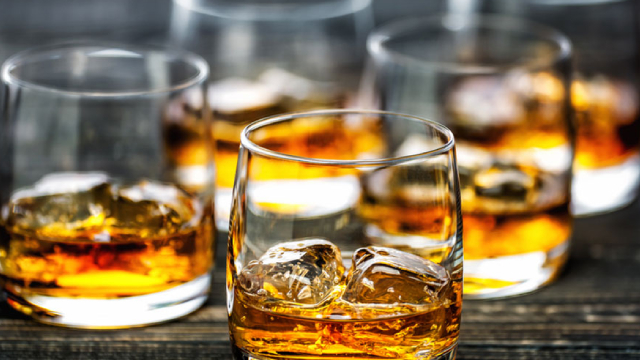 Diageo Stock Declines 8% in a Month: What Should Investors Do Next?