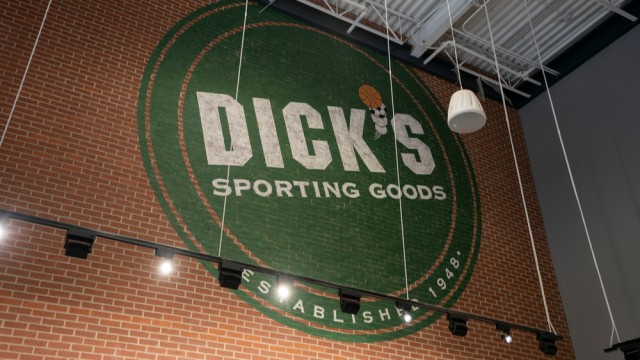Dick's Sporting Goods on the rise as first quarter impresses investors