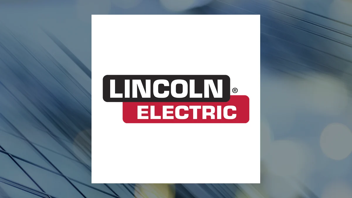 Dimensional Fund Advisors LP Sells 45,139 Shares of Lincoln Electric Holdings, Inc. $LECO