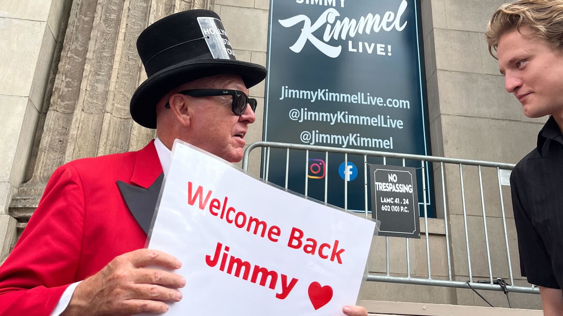 Disney's image tanks among Republicans, Democrats after Jimmy Kimmel controversy