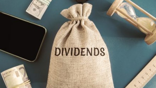 https://images.financialmodelingprep.com/news/diversify-for-the-better-with-these-quality-dividend-etfs-20230403.jpg