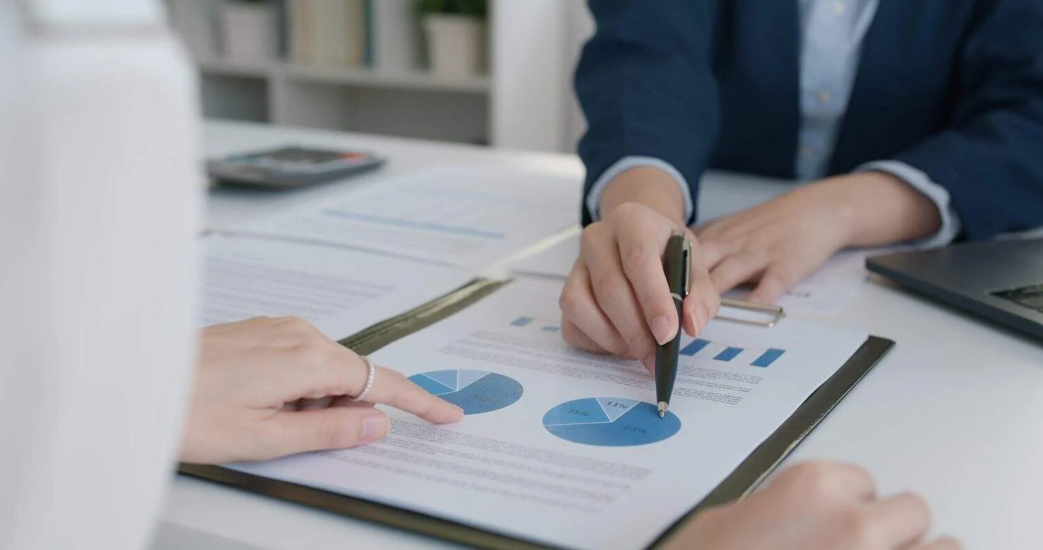 Dividends vs. an Annuity: Which Turns $590,000 Into More Monthly Income for Life?