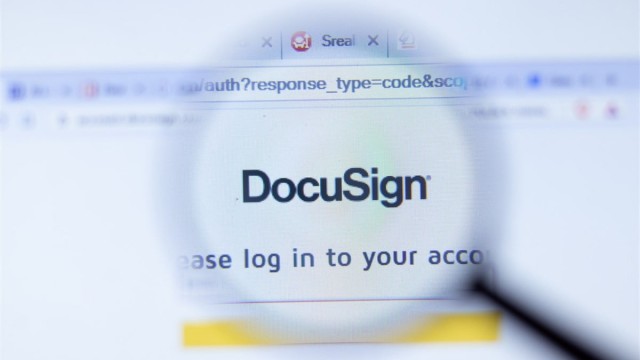 DocuSign: Can AI Move the Needle in Fiscal 2025?