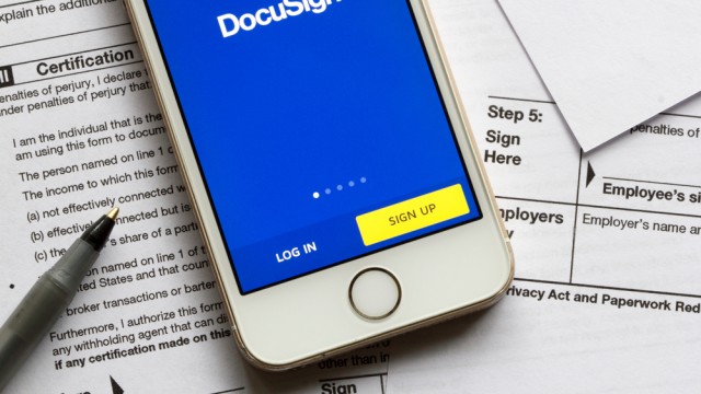 DocuSign shares slide 6% after hours after guidance disappoints