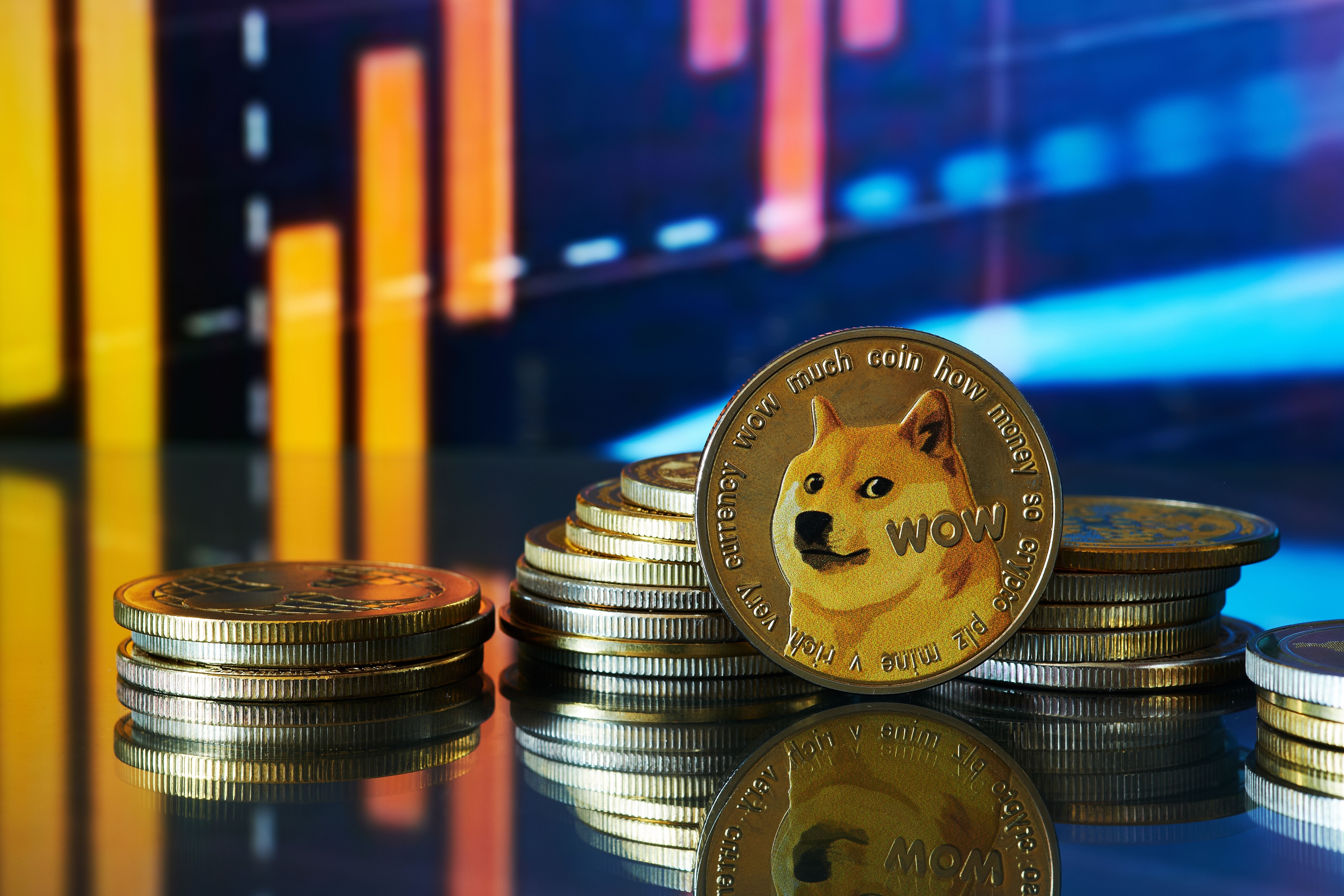 Dogecoin Price Faces Critical Support Test as Bears Target $0.080 Level