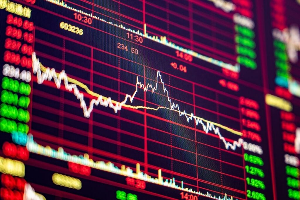 Dole Posts Downbeat Q1 Earnings, Joins Ocular Therapeutix And Other Big Stocks Moving Lower In Monday's Pre-Market Session