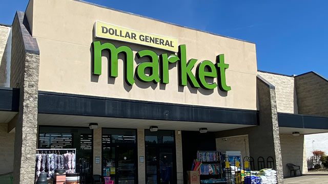 Dollar General's $1 Price Point Is Thriving—And It's Adding More Items For The Holidays