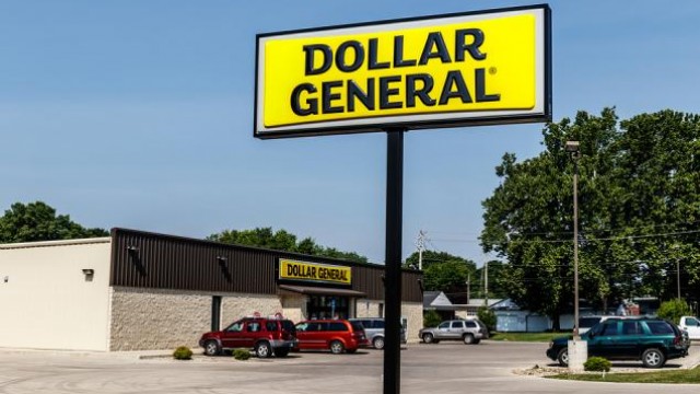 Dollar General's (DG) Q1 Earnings Top, Same-Store Sales Up Y/Y