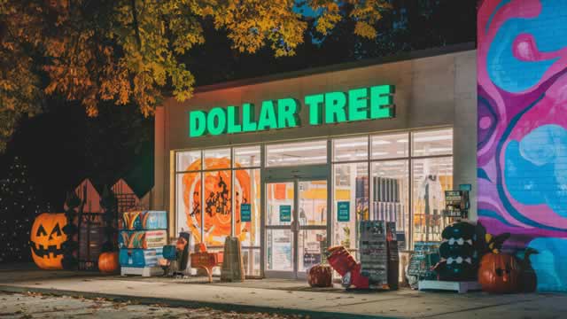 Dollar Tree beats second quarter estimates as tariff refunds boost earnings