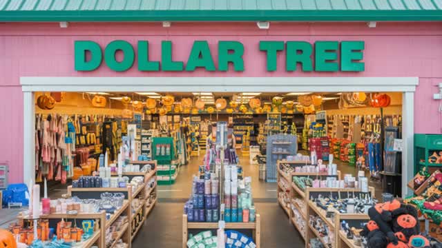 Dollar Tree Stock Pops on CEO Departure, Q3 Guidance