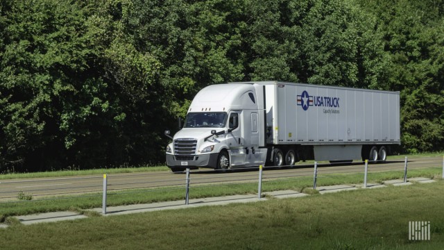 Foto von Done deal: USA Truck now part of DB Schenker