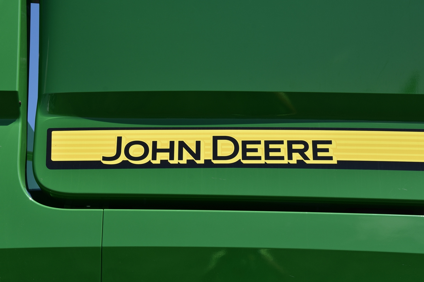 Don't Sweat the Deere Stock Chart Pullback