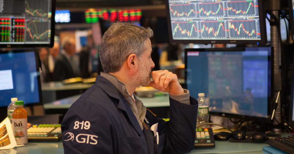 Dow Jones rebound picks up steam but Nasdaq reverses course