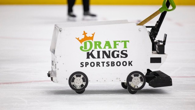 DraftKings Stock Hobbles To Worst Day Since 2022 On Illinois Tax Fears