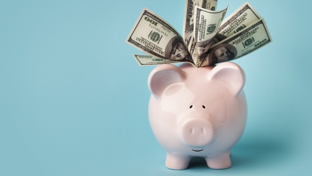 Earn An 'Embarrassing' Amount Of Cash Flow From These Contrarian Picks