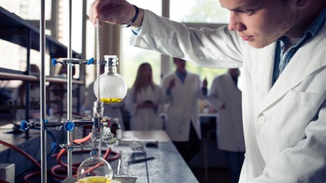 Eli Lilly (LLY) Alzheimer's Drug Donanemab Gets FDA Panel Nod