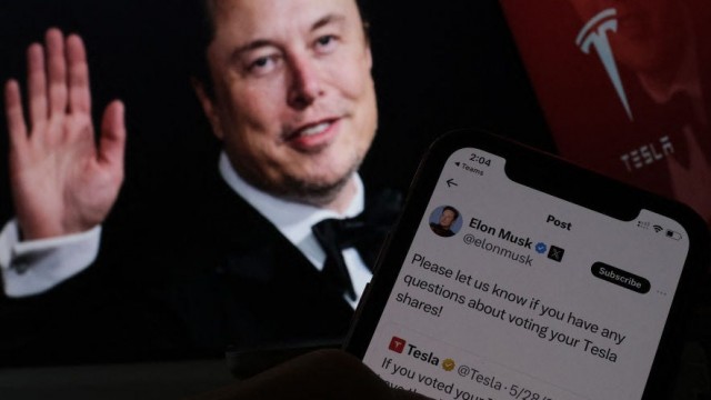 Elon Musk now needs to prove Tesla is his real priority