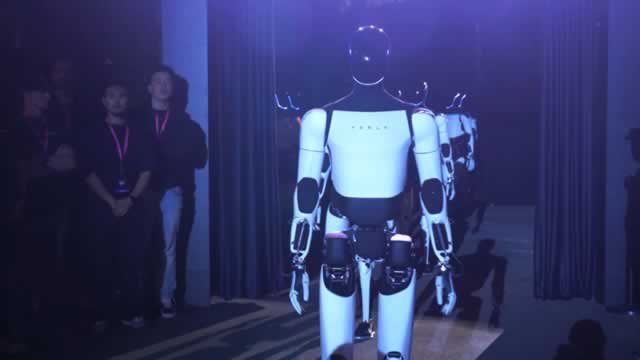 Elon Musk's Optimus humanoid robots steal show at Tesla event: ‘This will be the biggest product ever'