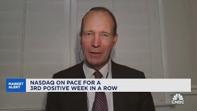 Emons: Micron's upgraded outlook boosts the tech sector.