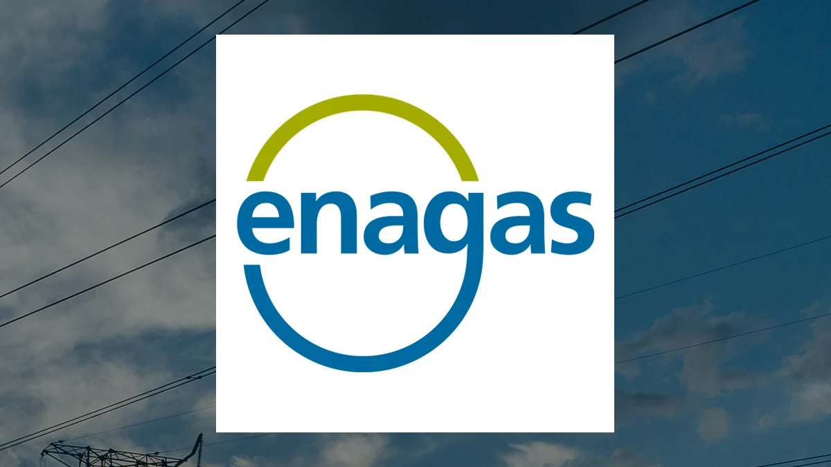 Enagas (OTCMKTS:ENGGY) Share Price Passes Above Two Hundred Day Moving Average   – What’s Next?