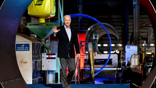 Energy CEOs Split on Pursuing Biden Incentives So Close to Election